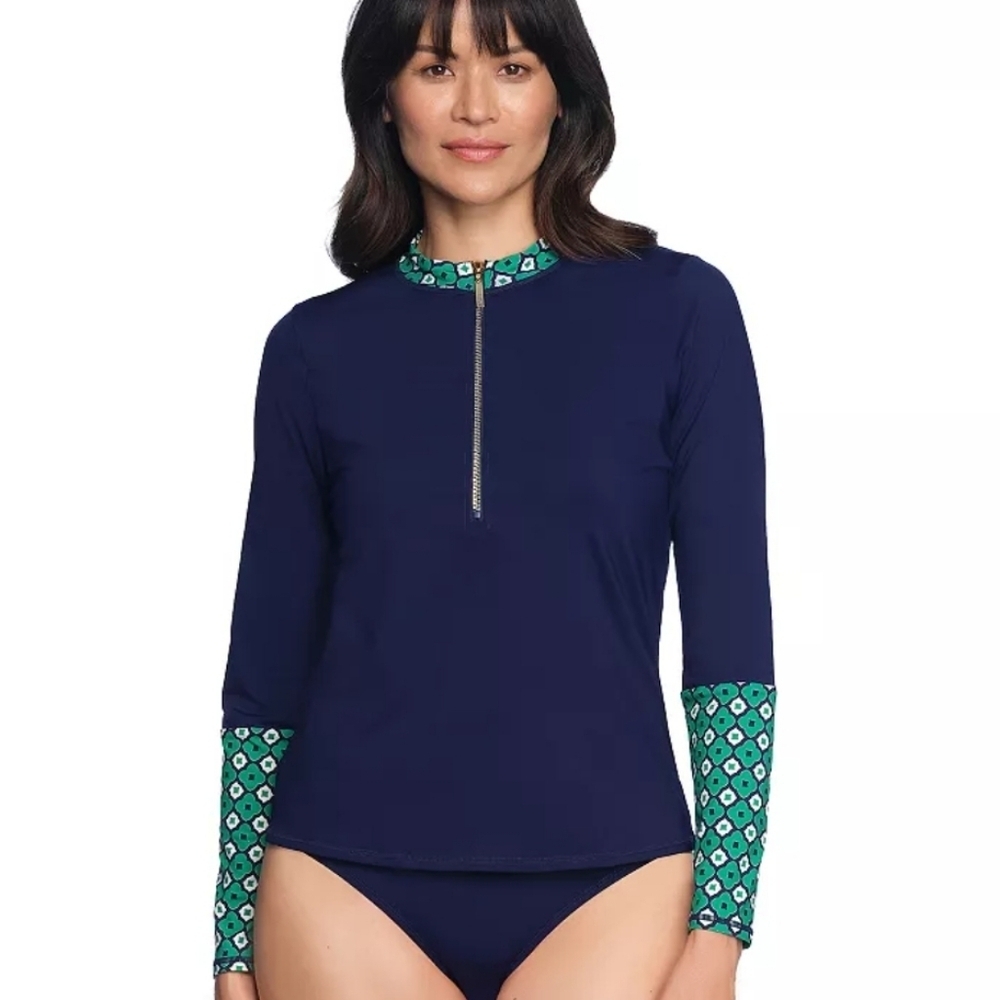LOFT Half Zip Rash Guard - Picture 6 of 6